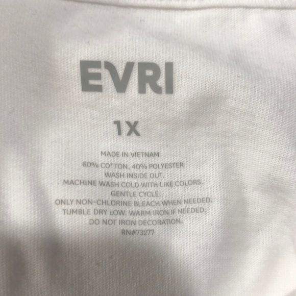NWT Evri crewneck t-shirt - Picture 5 of 6